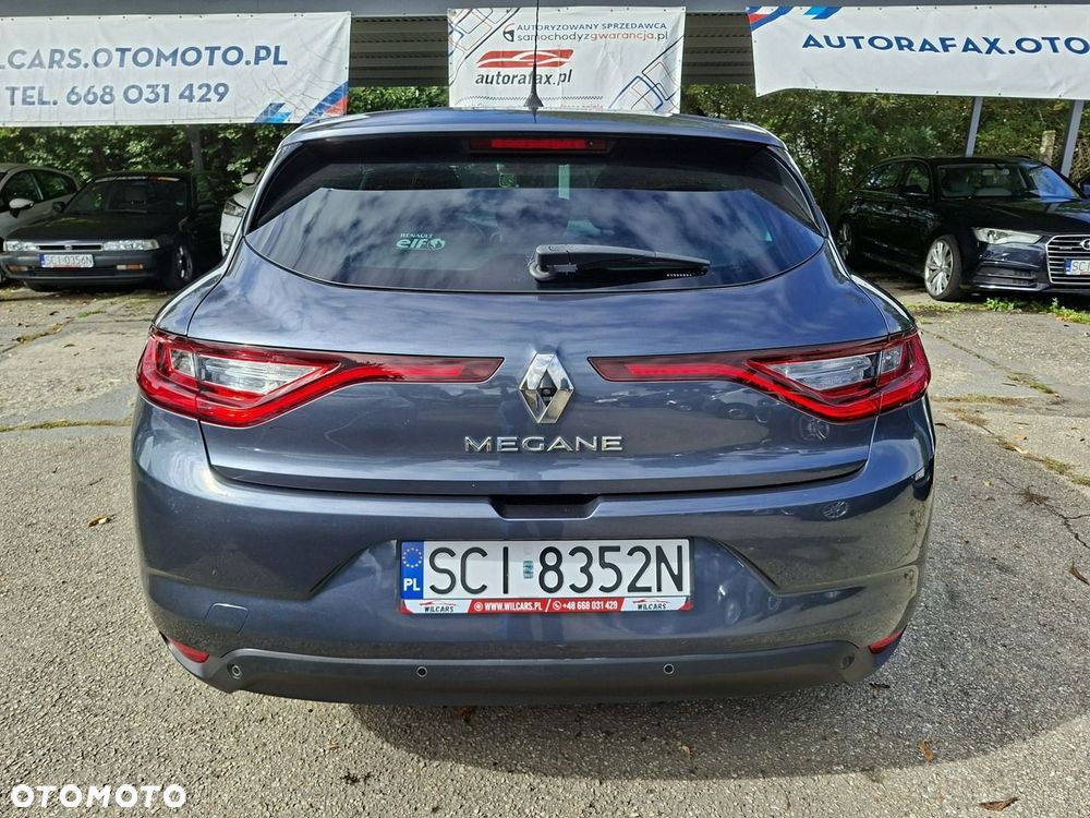 Renault Megane TCe 140 GPF LIMITED - 11
