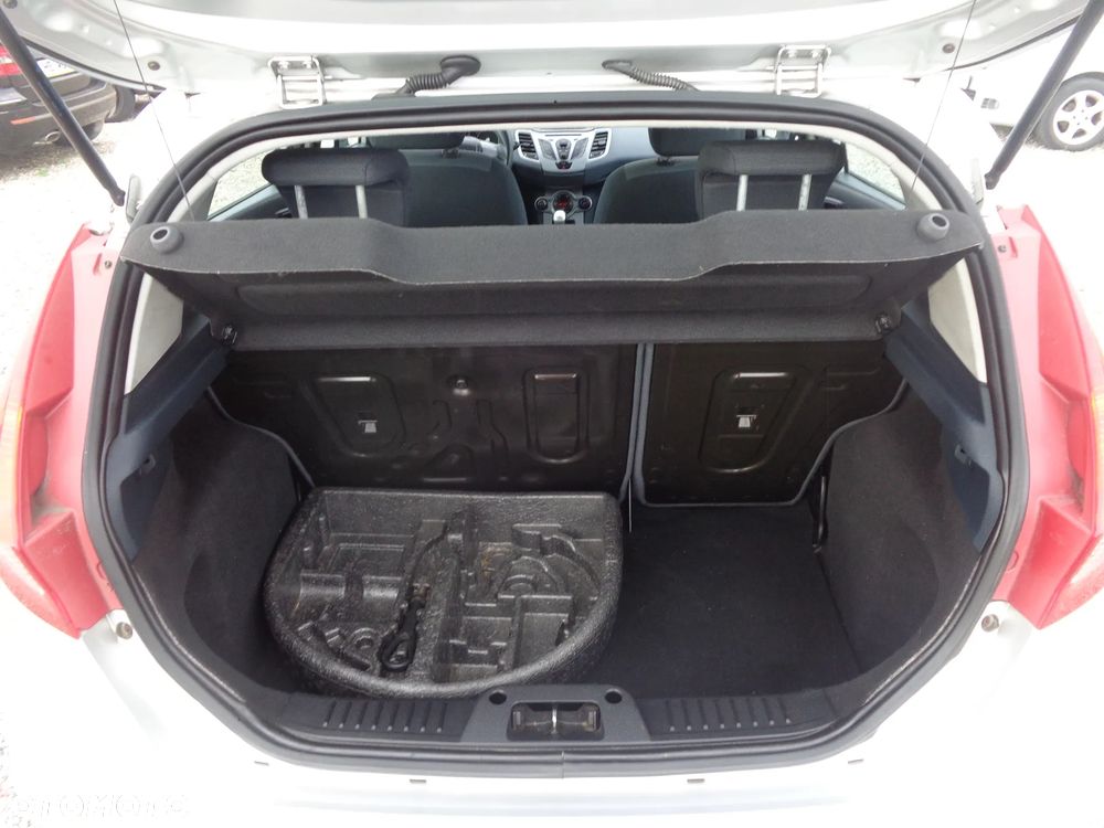 Ford Fiesta - 13