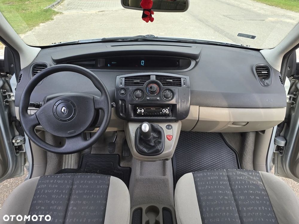 Renault Scenic 1.6 Exception - 9