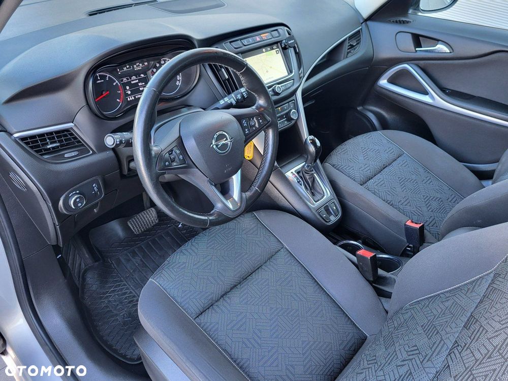 Opel Zafira - 16