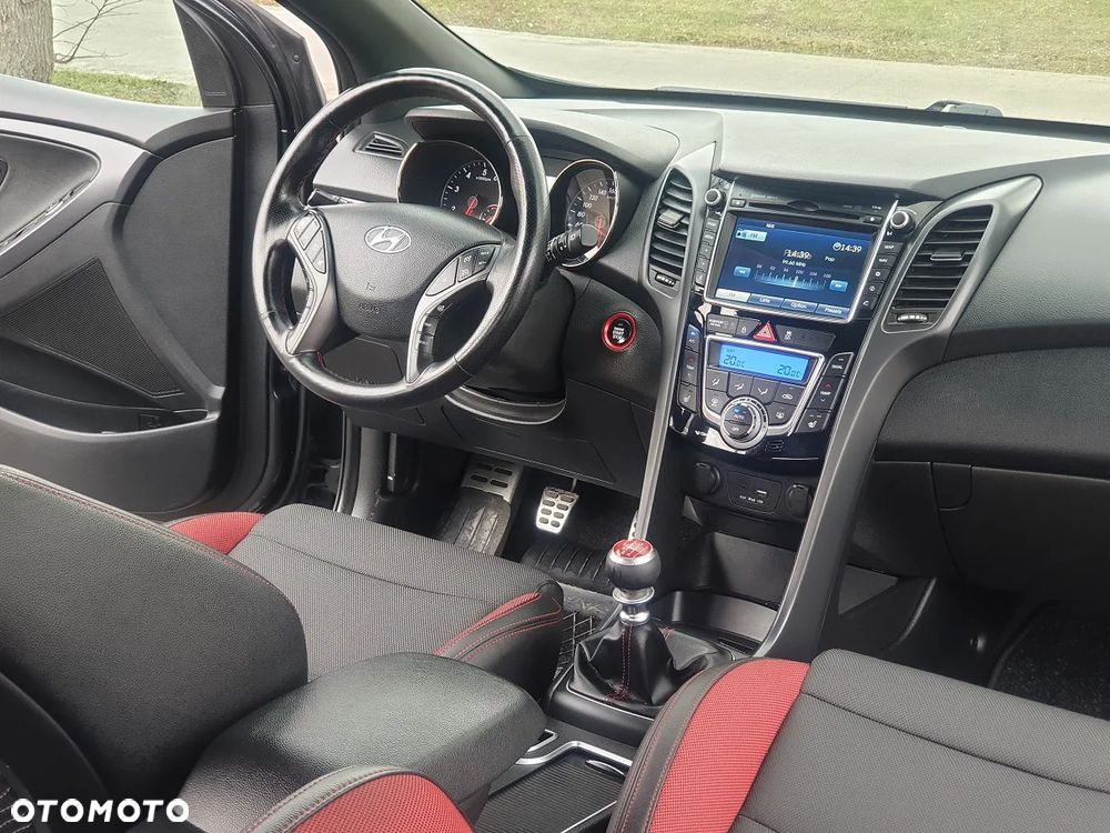 Hyundai i30 1.6 T GDI Turbo - 28