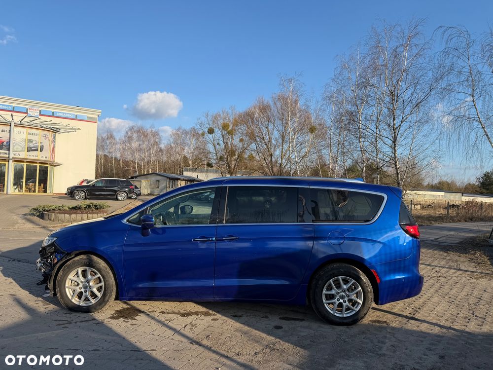 Chrysler Pacifica - 7