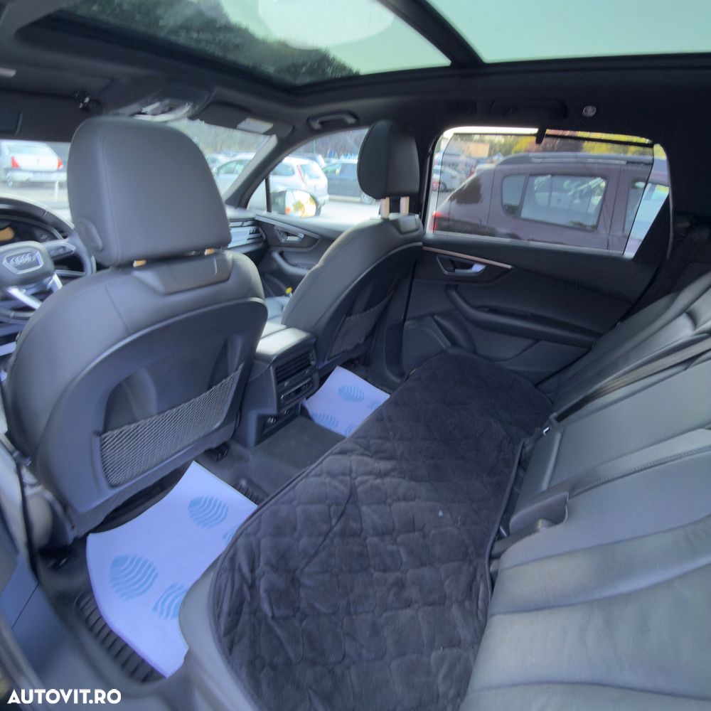 Audi Q7 - 4