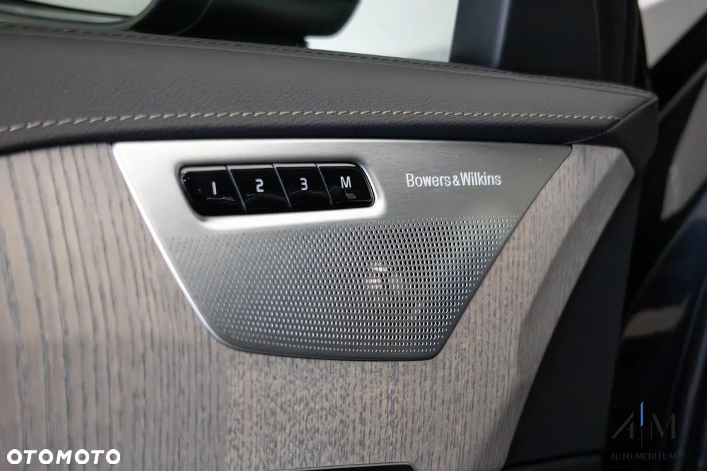 Volvo XC 90 B5 D AWD Ultimate Bright - 13