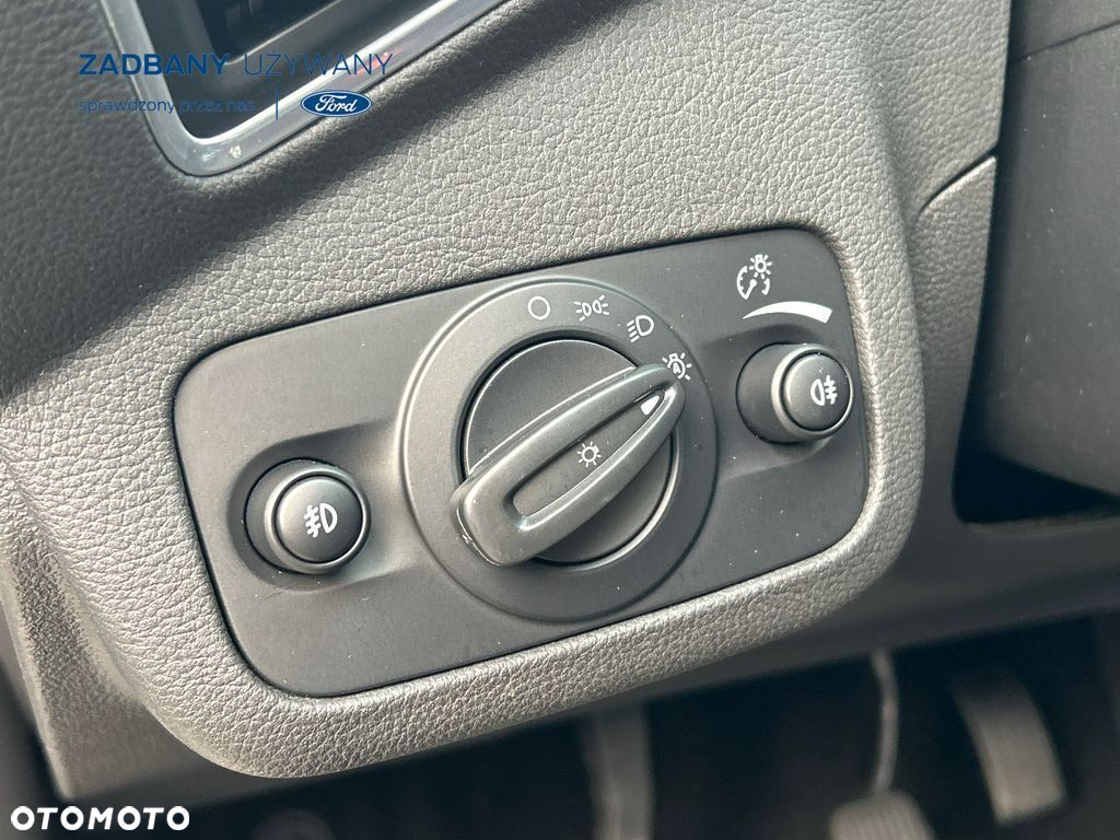 Ford Kuga 1.5 EcoBoost 2x4 Titanium - 19