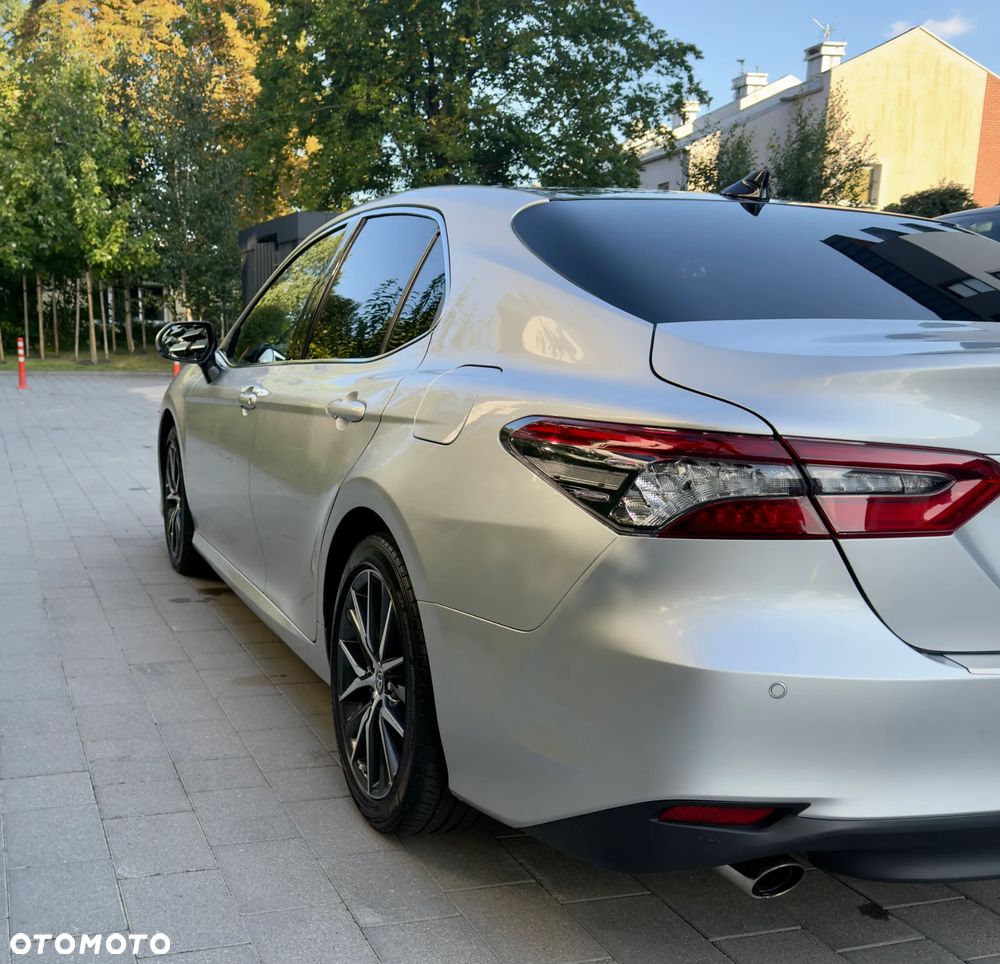 Toyota Camry 2021 photo 3