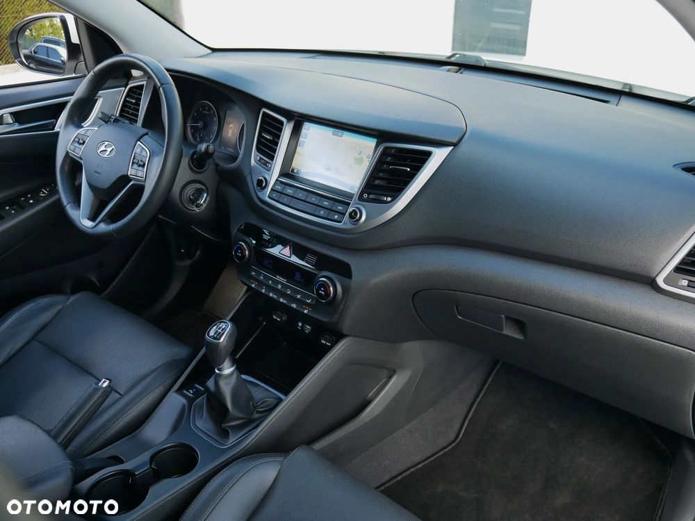 Hyundai Tucson 1.6 GDi 2WD Select - 22