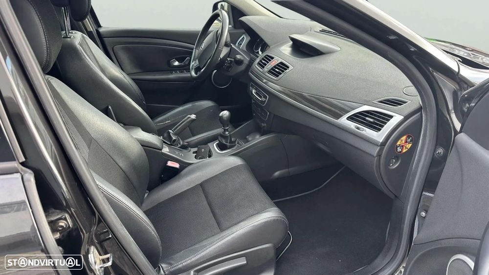 Renault Mégane 1.5 dCi Dynamique S - 9