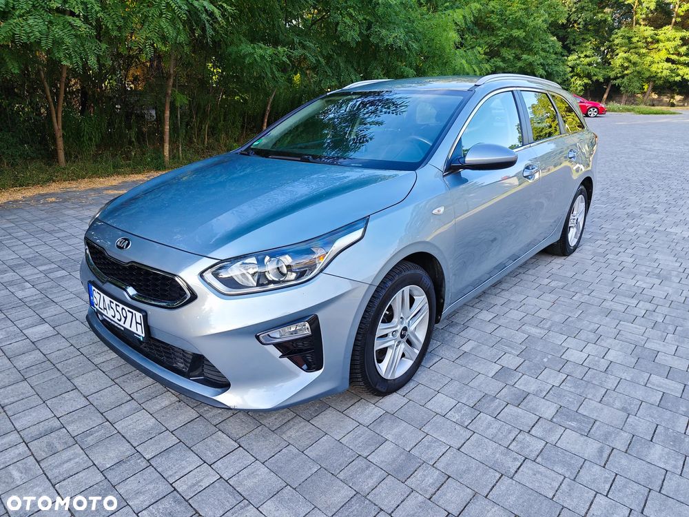 Kia Ceed 1.6 CRDi DCT Spirit - 4