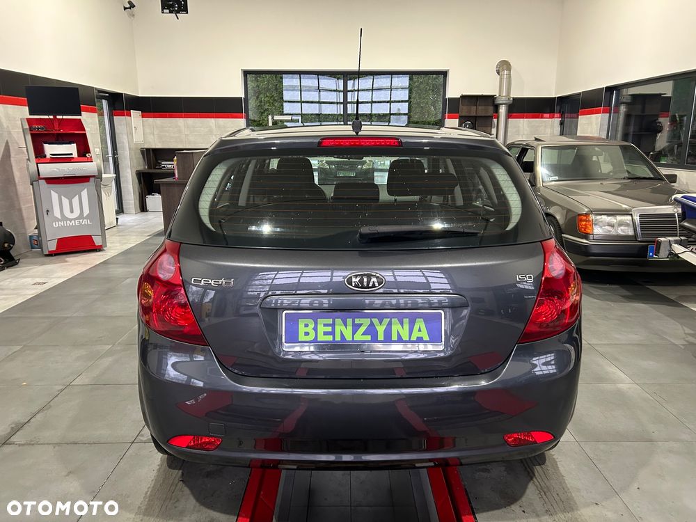 Kia Ceed - 6