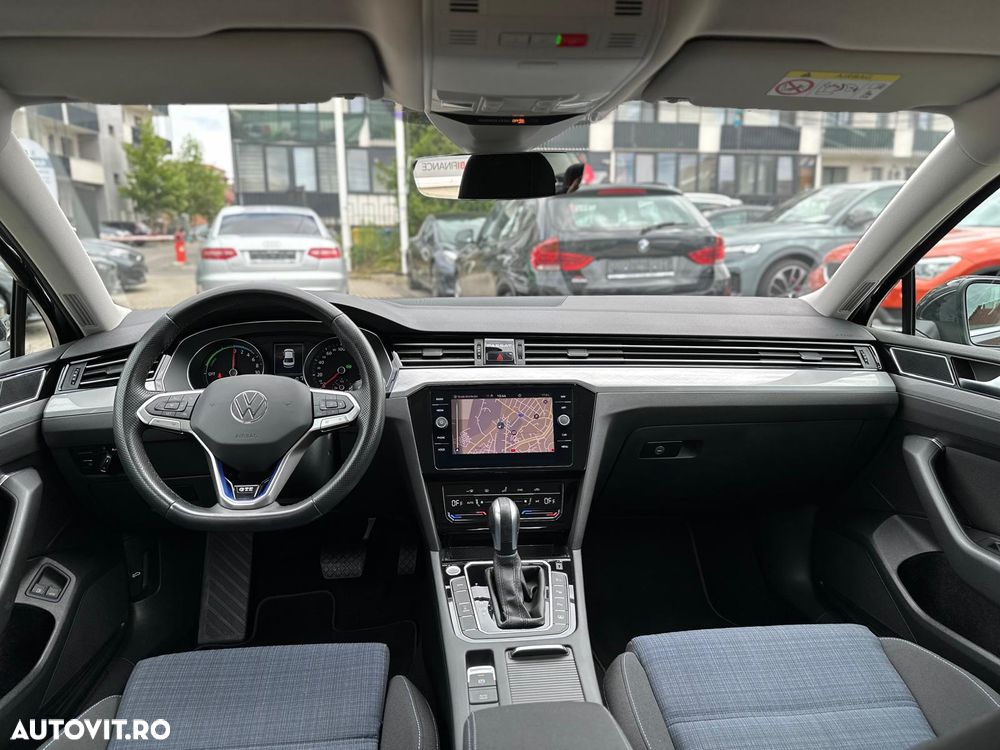 Volkswagen Passat - 6