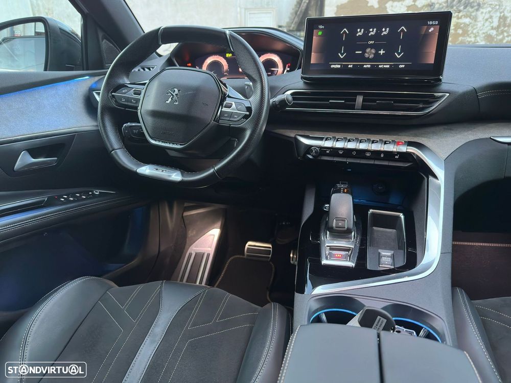 Peugeot 5008 1.2 PureTech GT EAT8 - 8