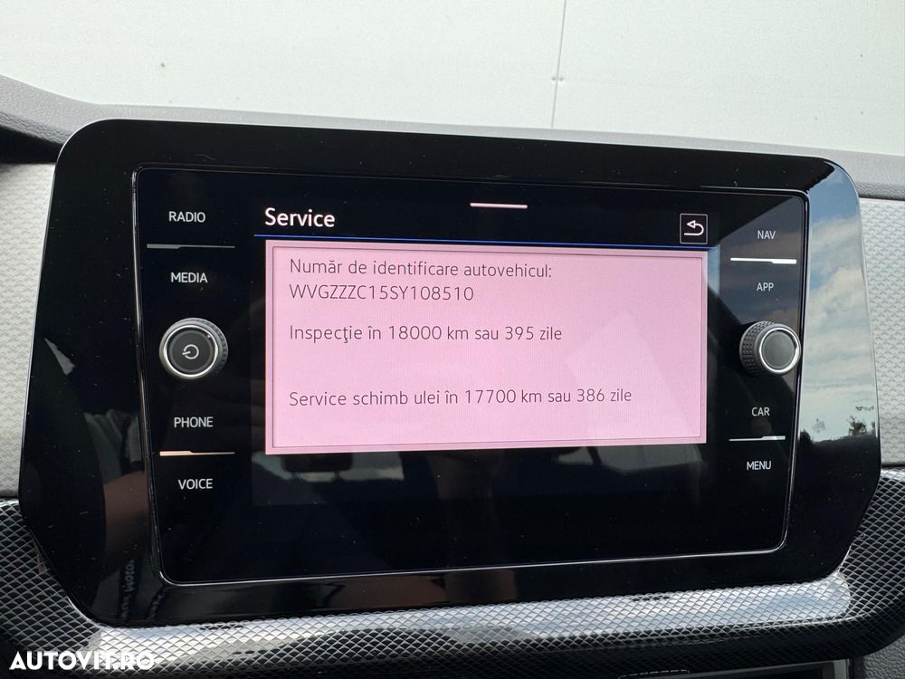 Volkswagen T-Cross - 13