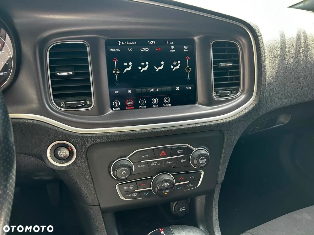 Dodge Charger 5.7 R/T - 20