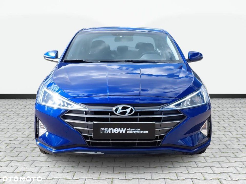Hyundai Elantra - 2