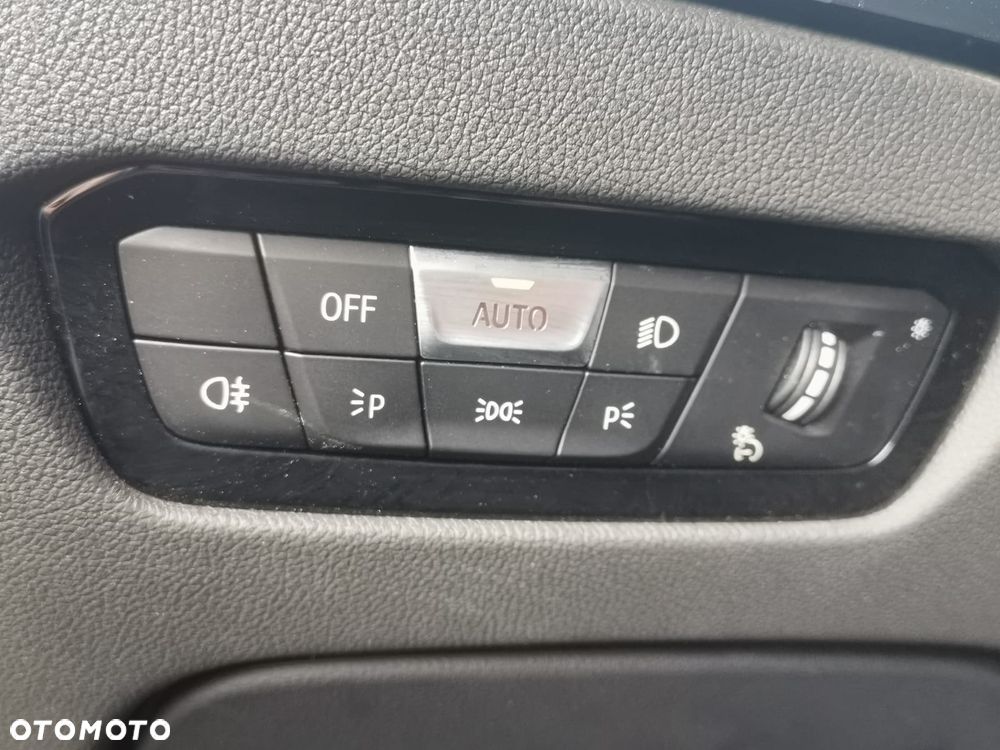 BMW M3 Competition M xDrive - 10