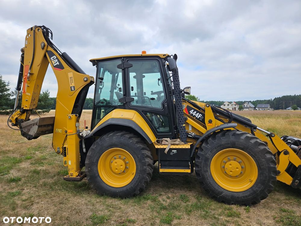 Caterpillar 444f2 - 4
