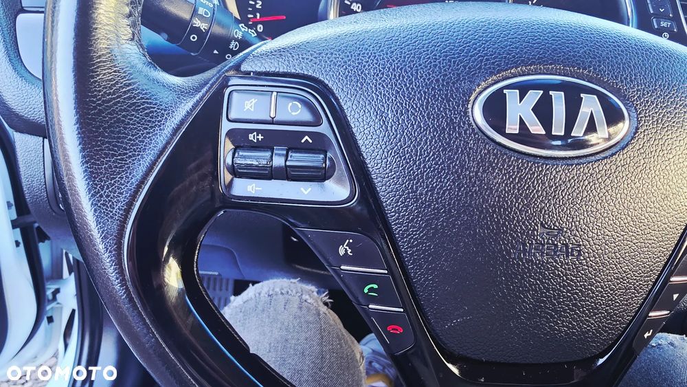 Kia Ceed 1.6 GDI XL - 16