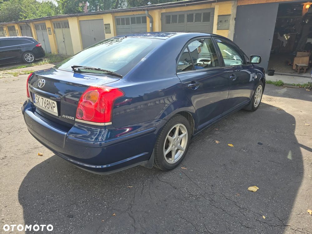 Toyota Avensis 1.8 VVT-i - 3