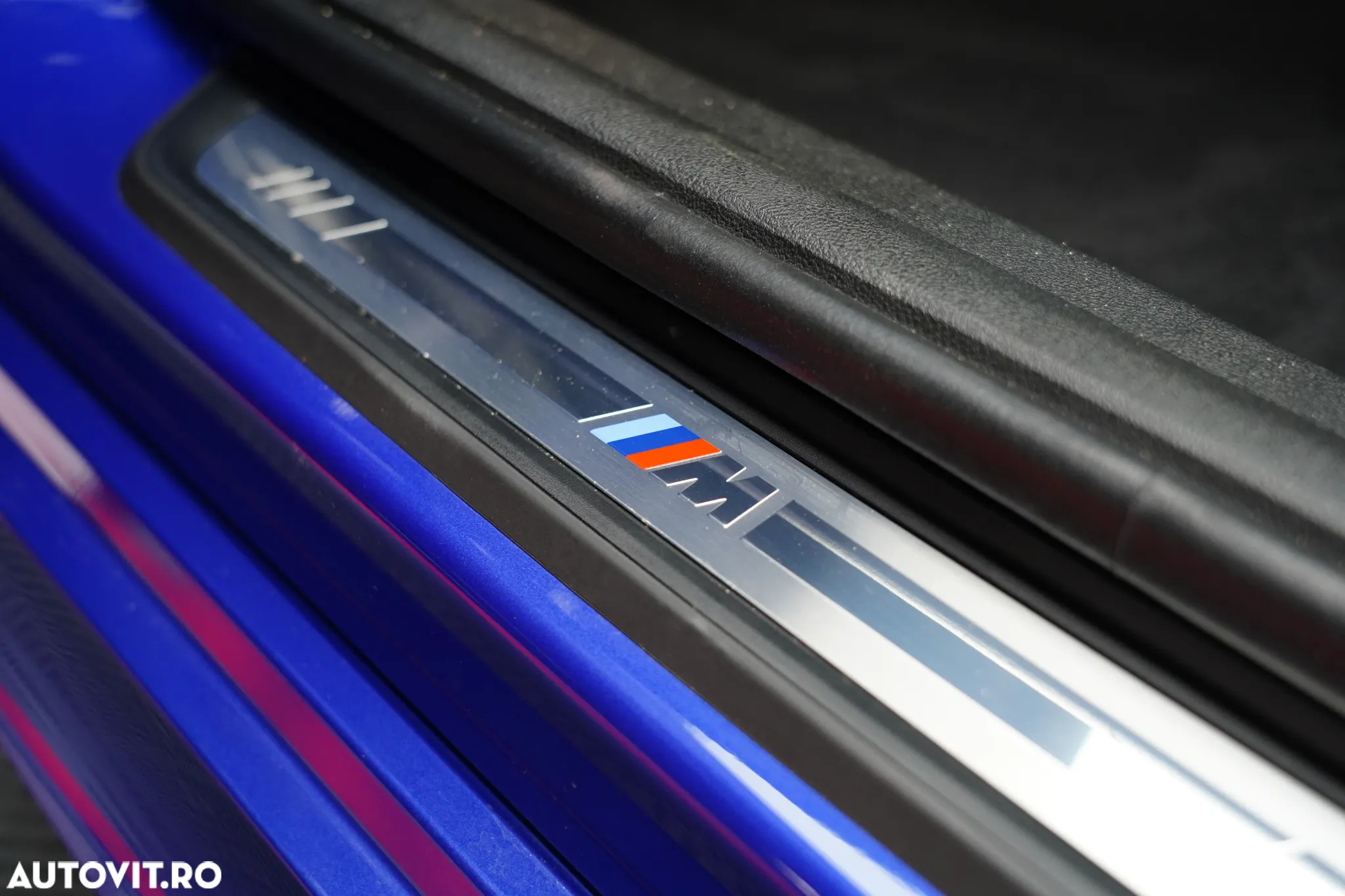 BMW Seria 3 330e Aut. M Sport - 33