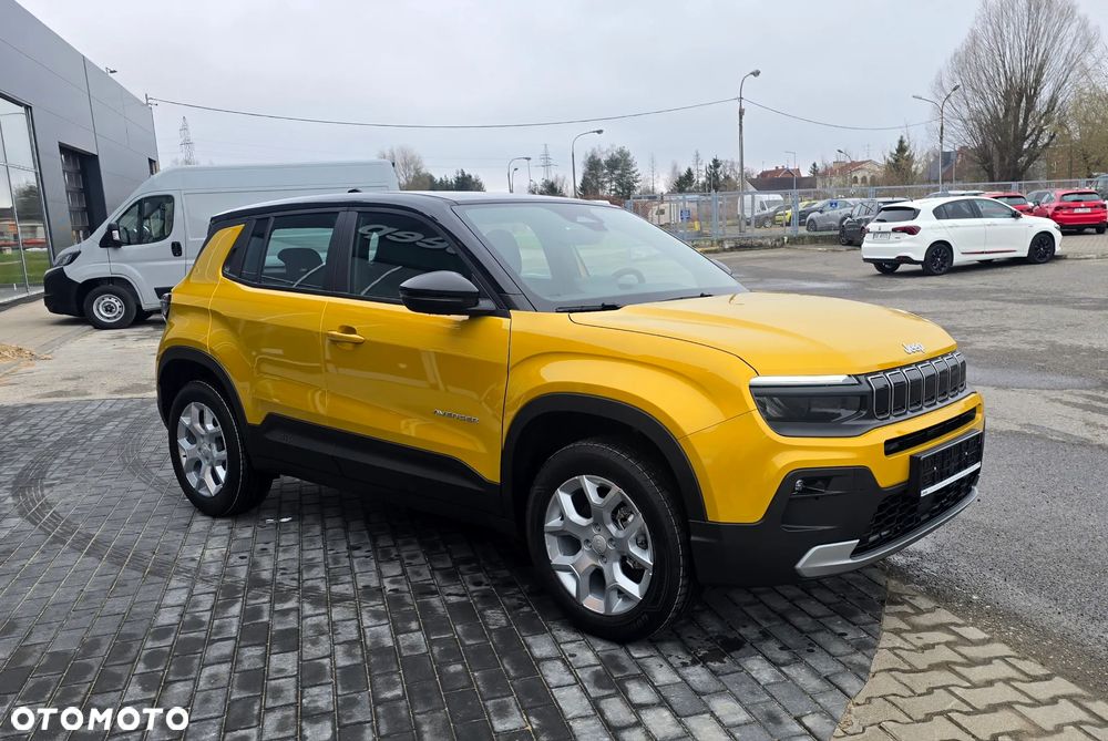 Jeep Avenger 1.2 T3 mHEV Altitude FWD eDCT6 - 8
