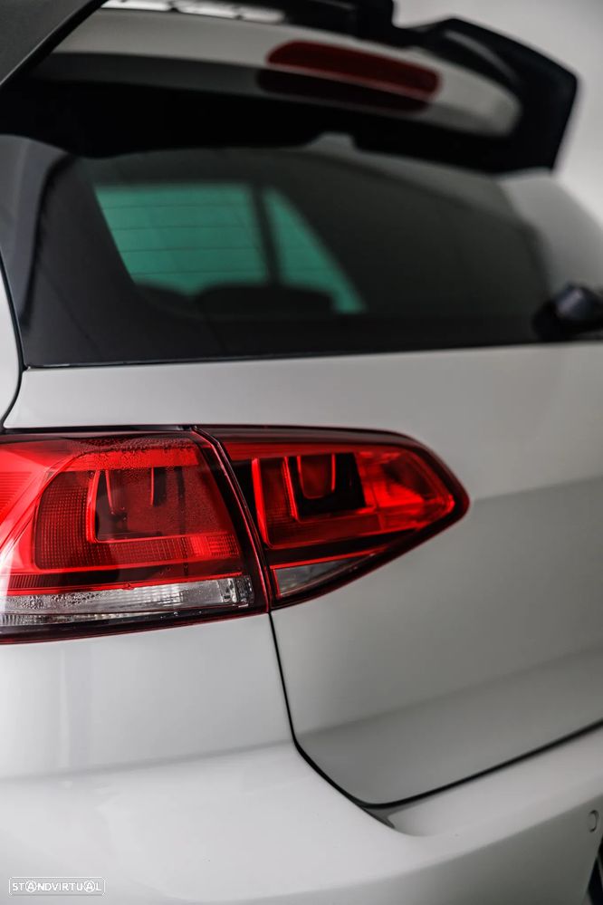 VW Golf 2.0 BlueTDI DSG Comfortline - 9