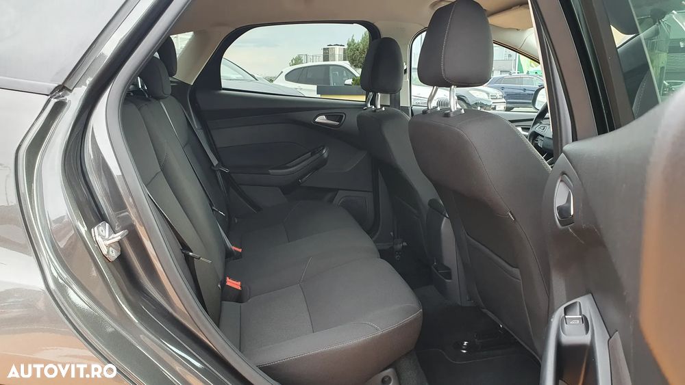 Ford Focus 1.0 EcoBoost Trend Edition - 8