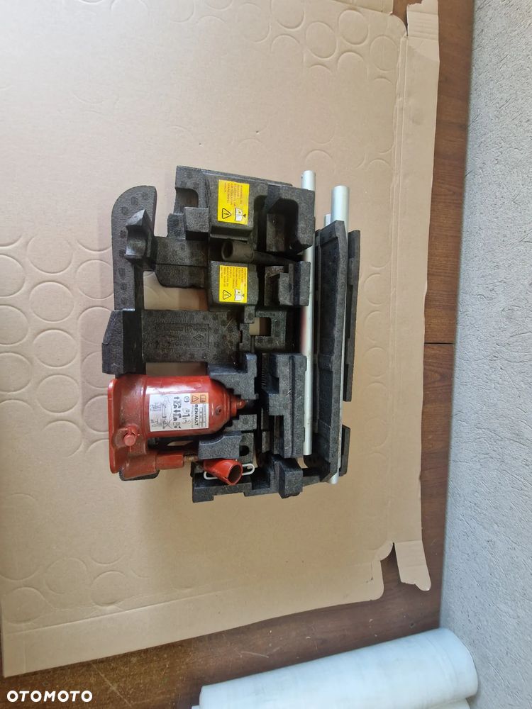 LEWAREK KLUCZ ZESTAW NAPRAWCZY RENAULT MASTER IV - 16