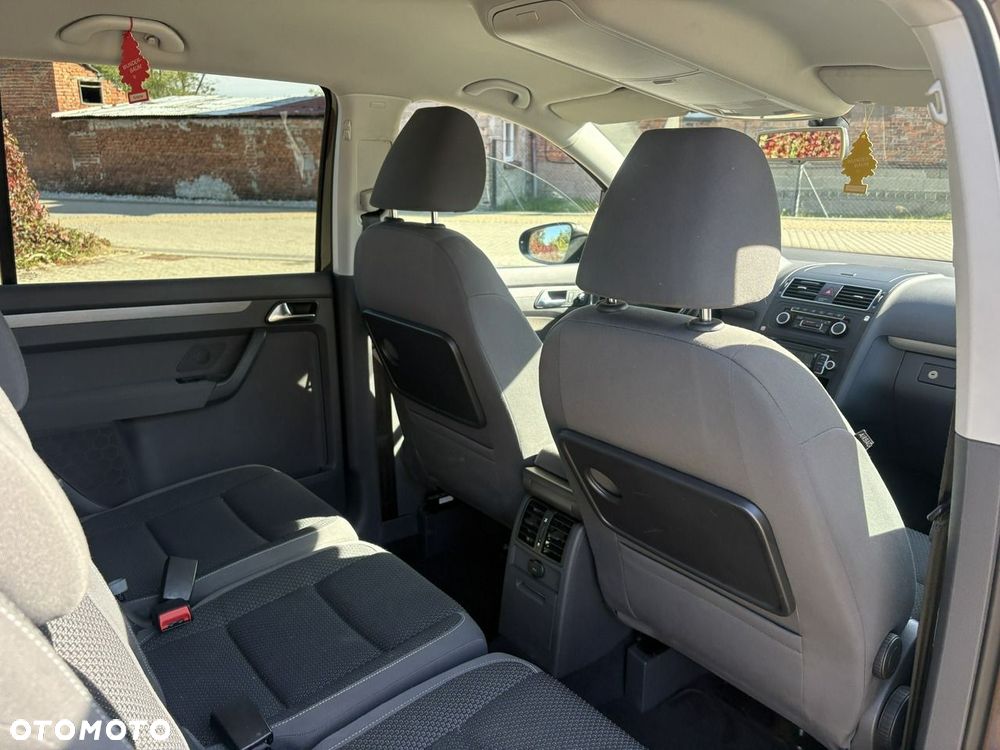 Volkswagen Touran 1.6 TDI DPF BlueMot Comfortline - 13