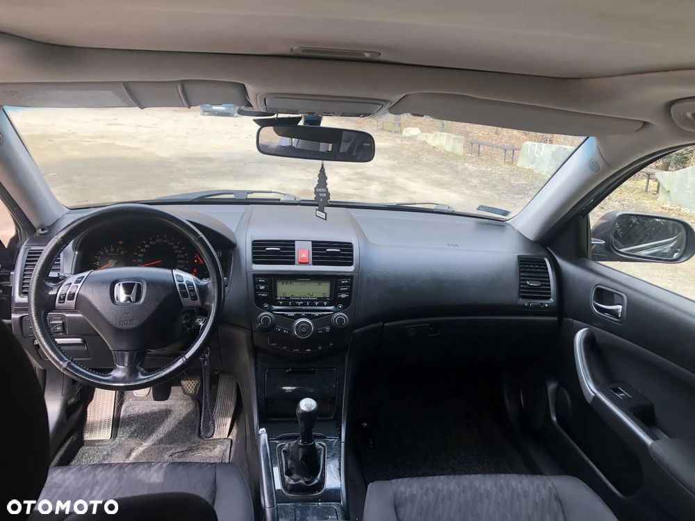 Honda Accord 2.0 Executive - 14