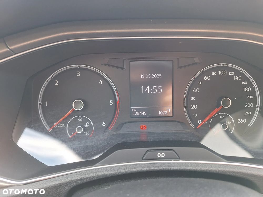 Volkswagen T-Roc - 20