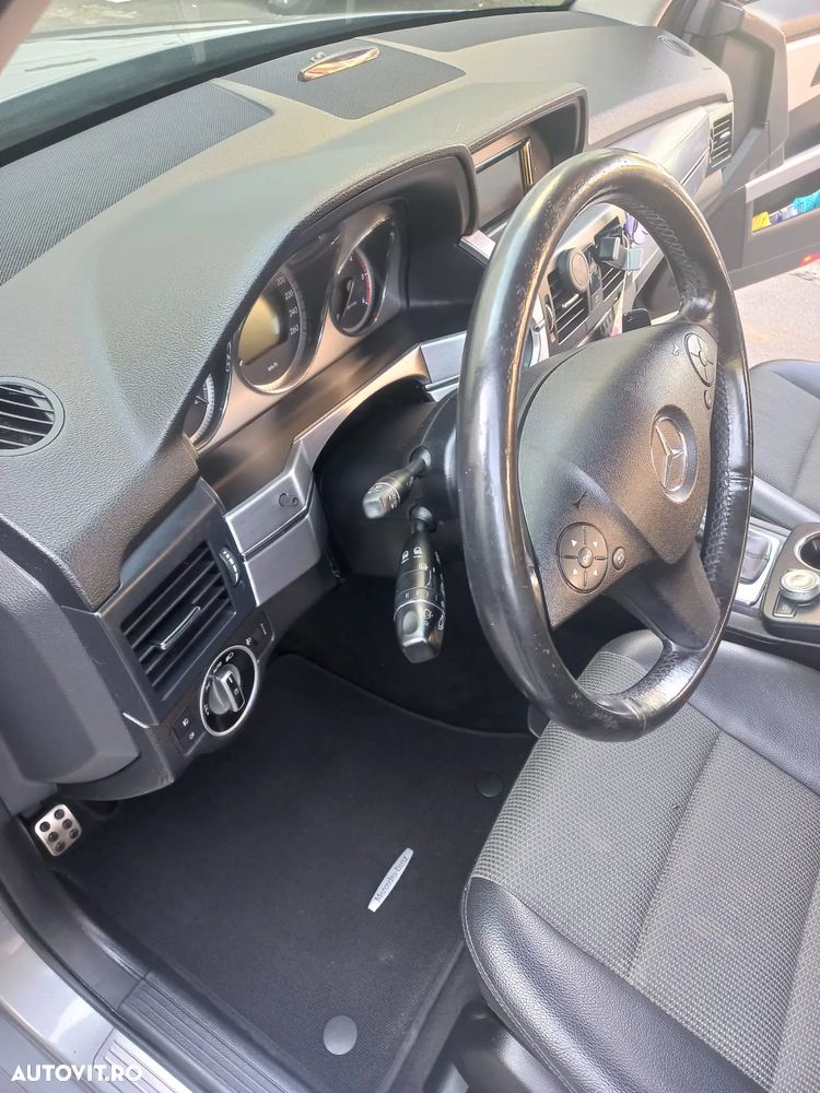 Mercedes-Benz GLK 220 CDI DPF 4Matic BlueEFFICIENCY 7G-TRONIC - 5