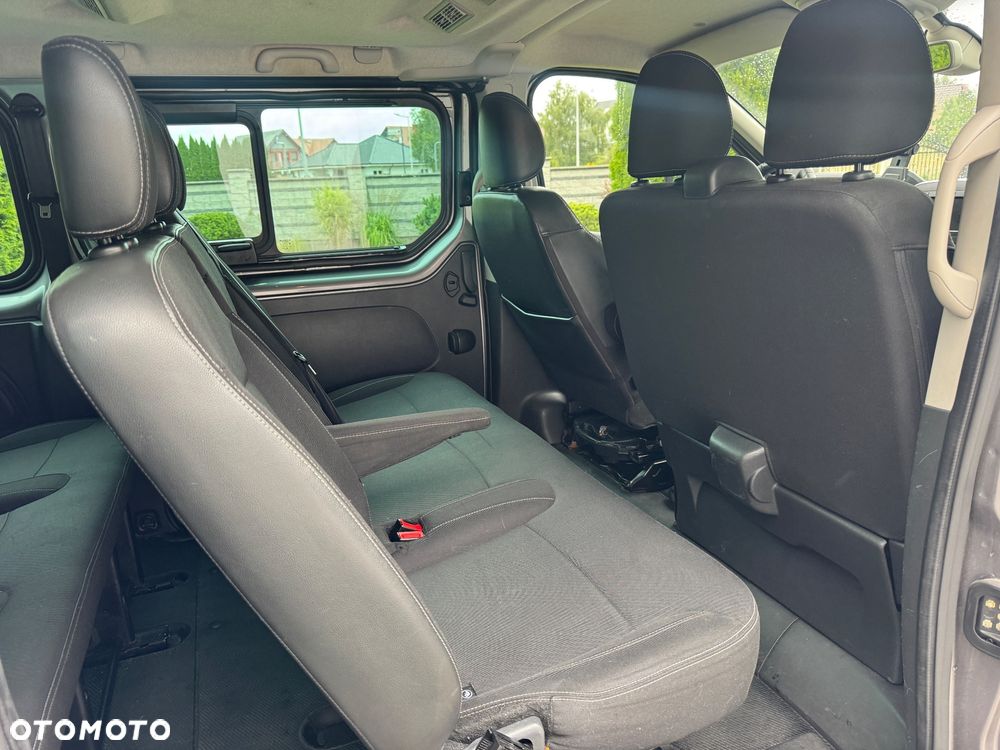 Renault Trafic Grand 2.0 dCi EDC - 7