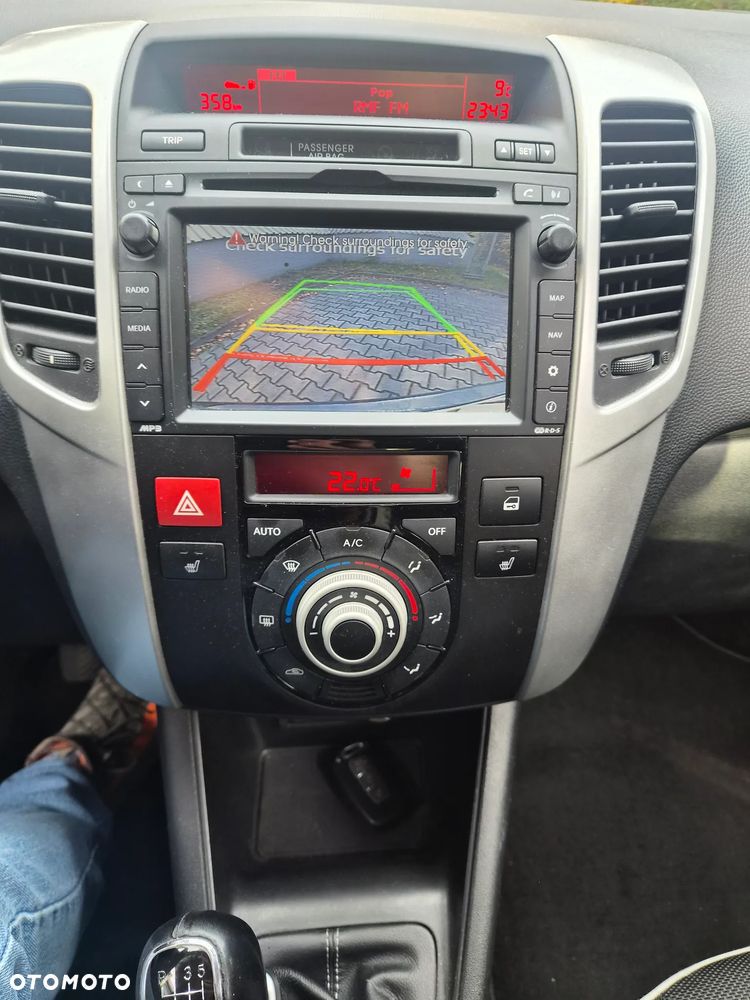 Kia Venga 1.6 CVVT Platinum Edition - 14