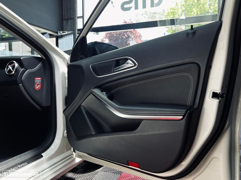 Mercedes-Benz A 180 CDI BE Urban - 35