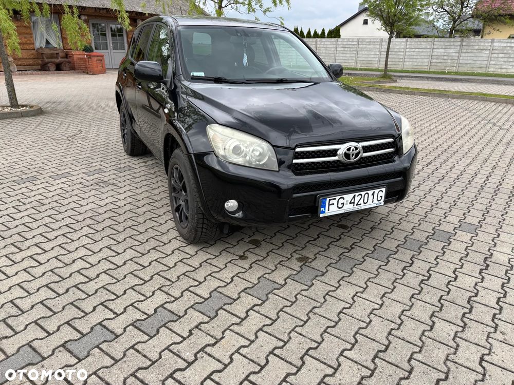 Toyota RAV4 2.2 D-4D X - 24