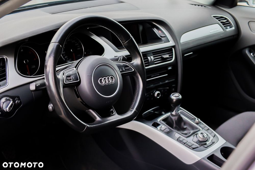 Audi A4 Avant 2.0 TDI quattro - 7