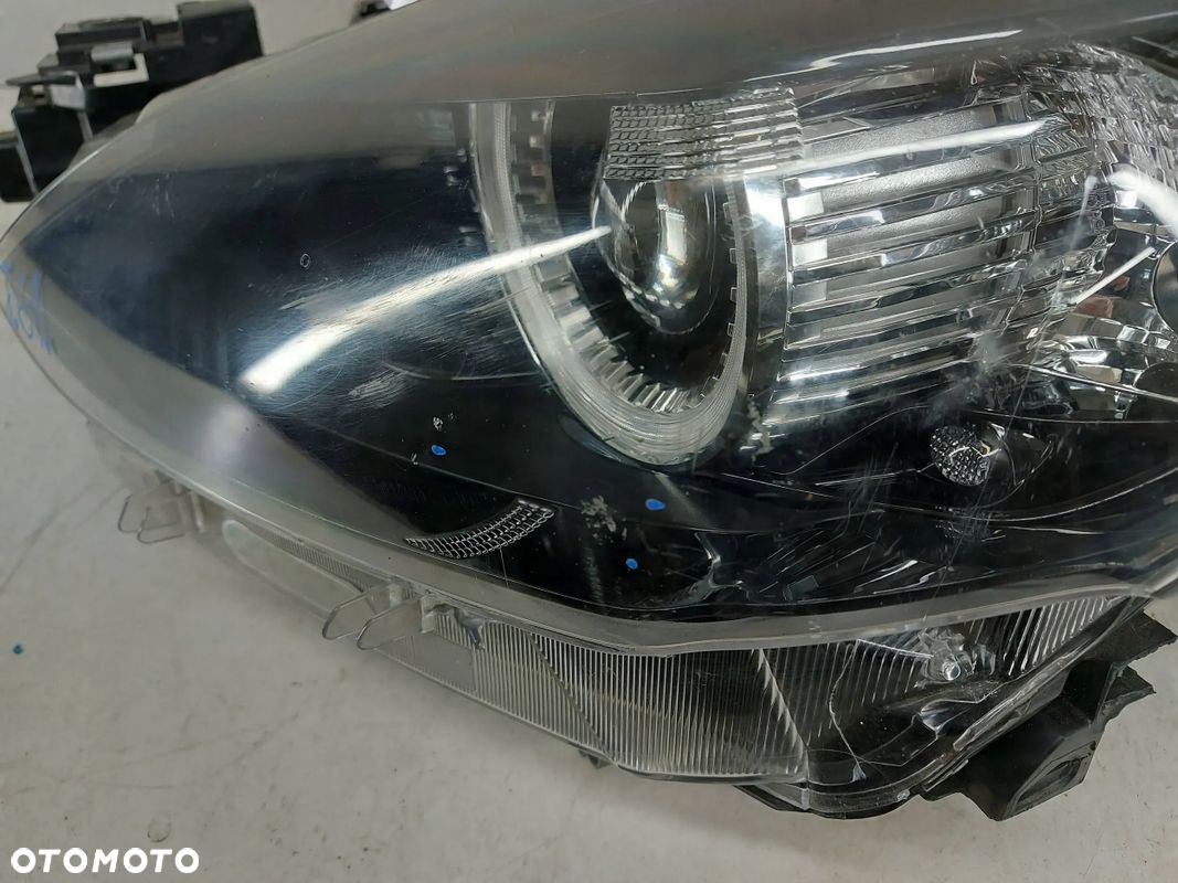 Mazda 2 lift 21- LED lewa lampa przednia przód reflektor - 6