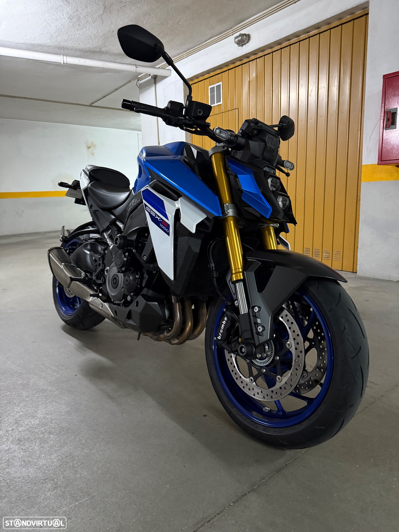 Suzuki GSX - 4