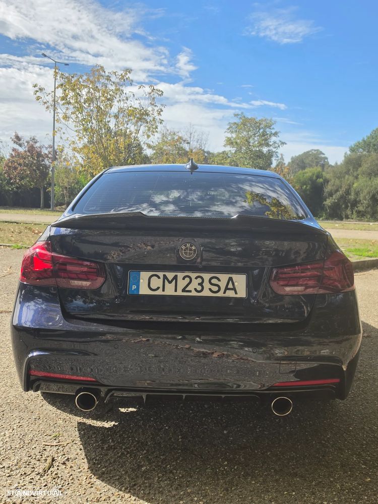 BMW 320 i Pack M - 5