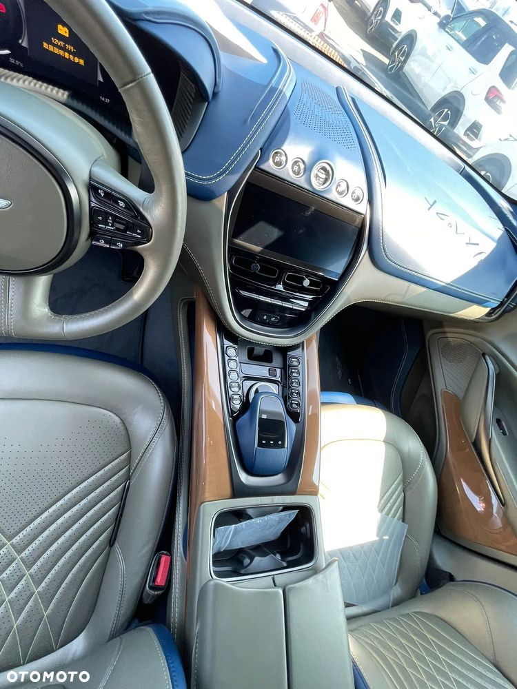 Aston Martin DBX Standard - 23
