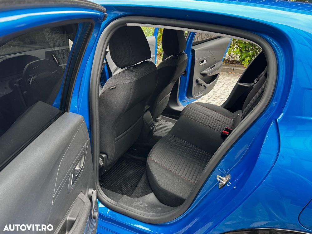Peugeot 208 - 14