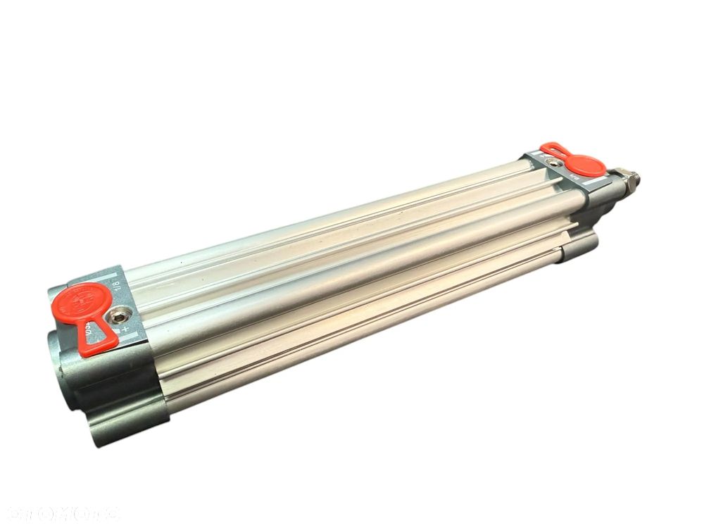 Siłownik z uchwytami do klap dolnych WELGRO - 2