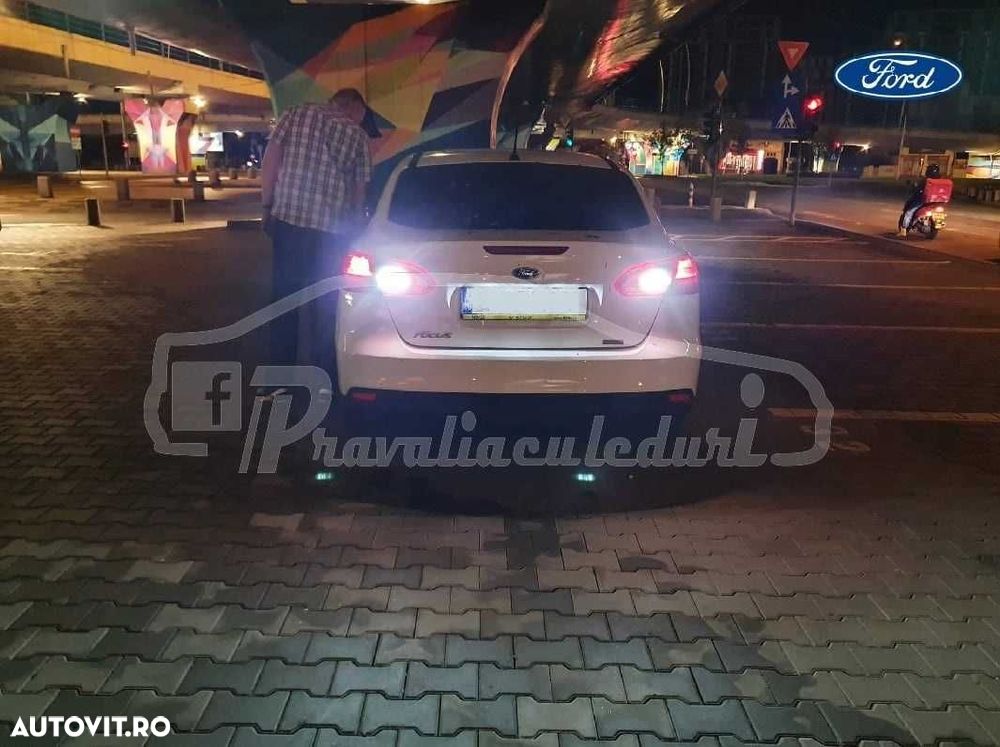 Bec led leduri pentru marsarier Ford Focus Sedan - 1
