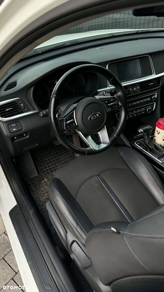 Kia Optima - 13