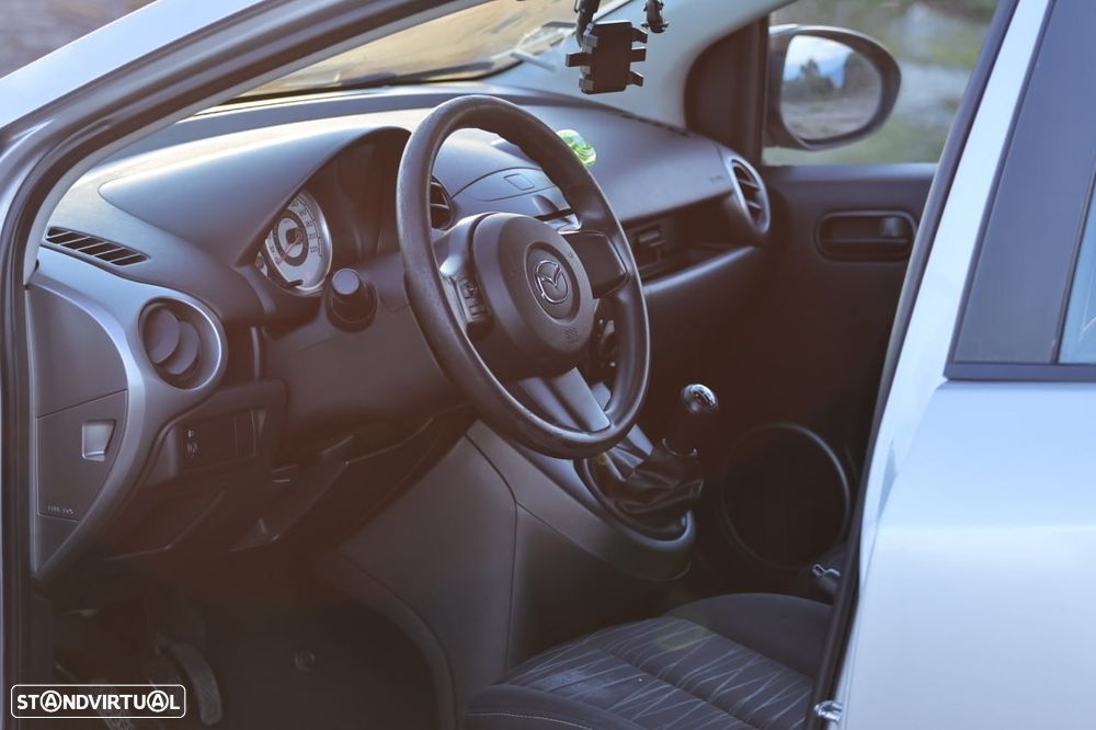 Mazda 2 1.3 MZR Comfort - 4