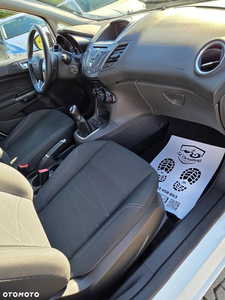 Ford Fiesta - 16