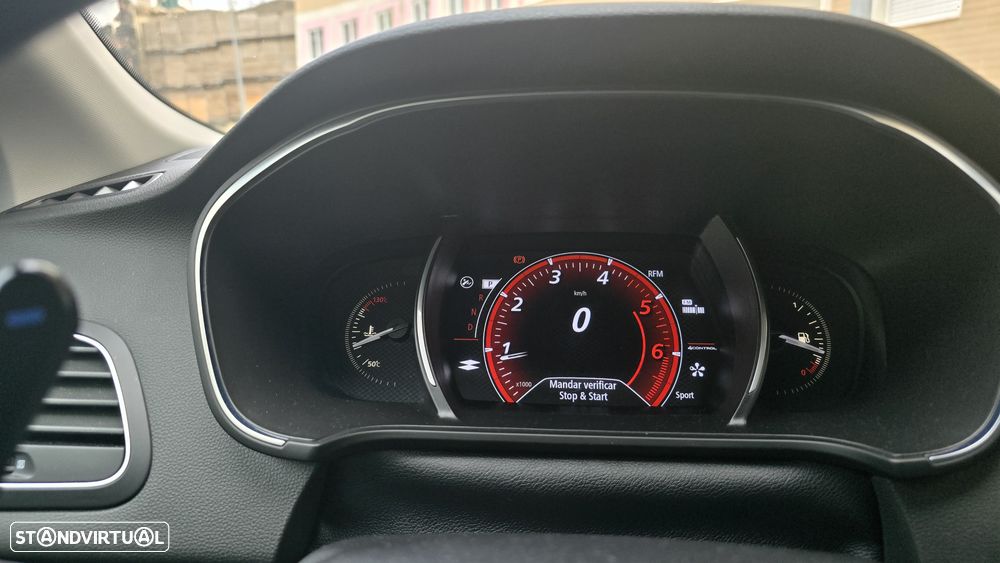 Renault Mégane 1.6 dCi GT EDC - 39