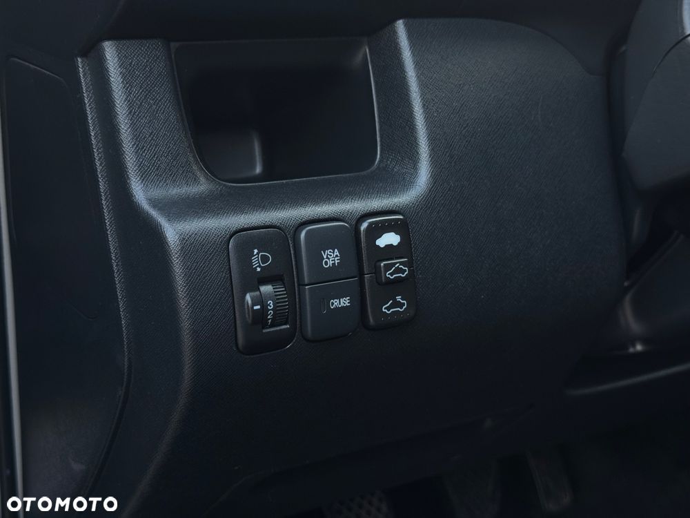 Honda CR-V 2.0i Executive - 36