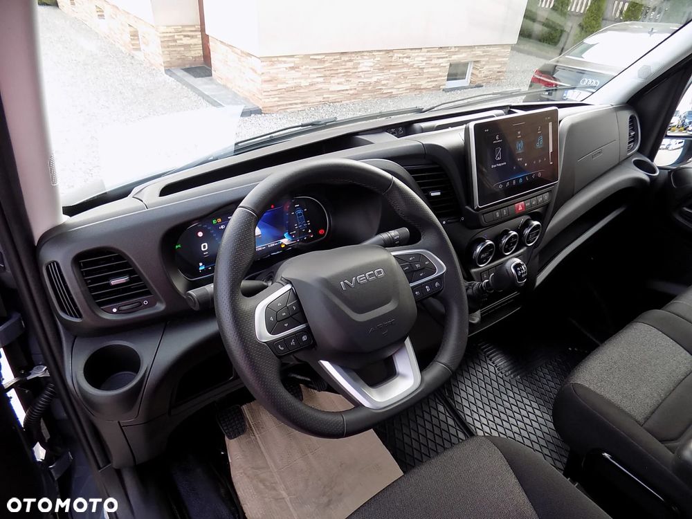 Iveco DAILY; 50C/18-POWER,12-PALET,PRZEBIEG; 17 TYŚ KM! - 29